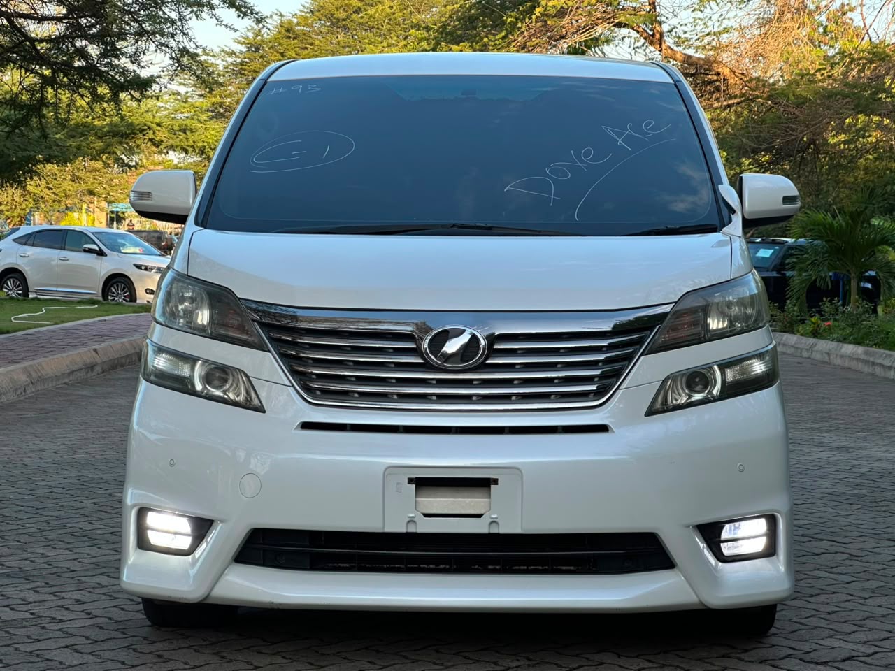 TOYOTA VELLFIRE thumbnail 10